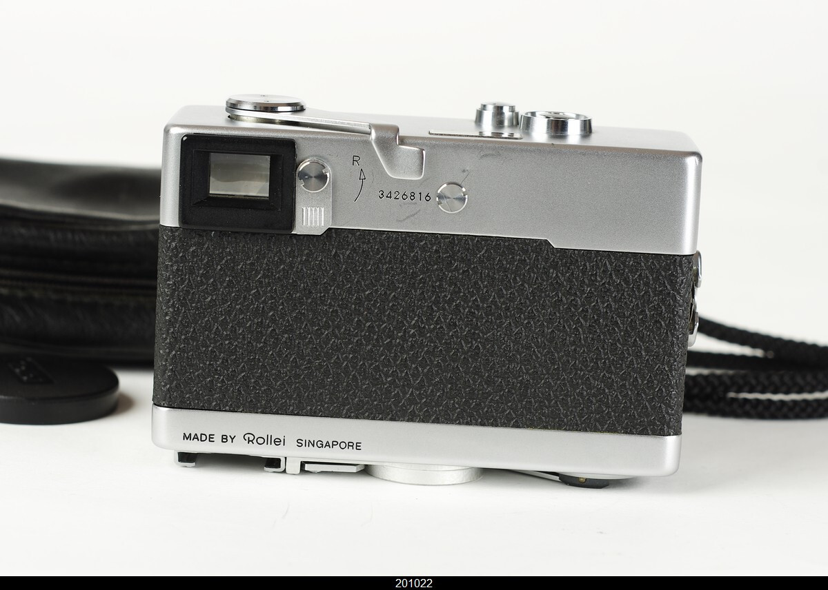 Rollei 35 Chrom 35mm Film Camera Schneider S Xenar 40mm F/3.5 Lens