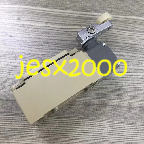 1Pcs New Omron D4B-4111N Sensor