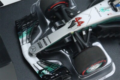 Voitures Formule 1 miniatures Mercedes, 1:18, de Lewis Hamilton
