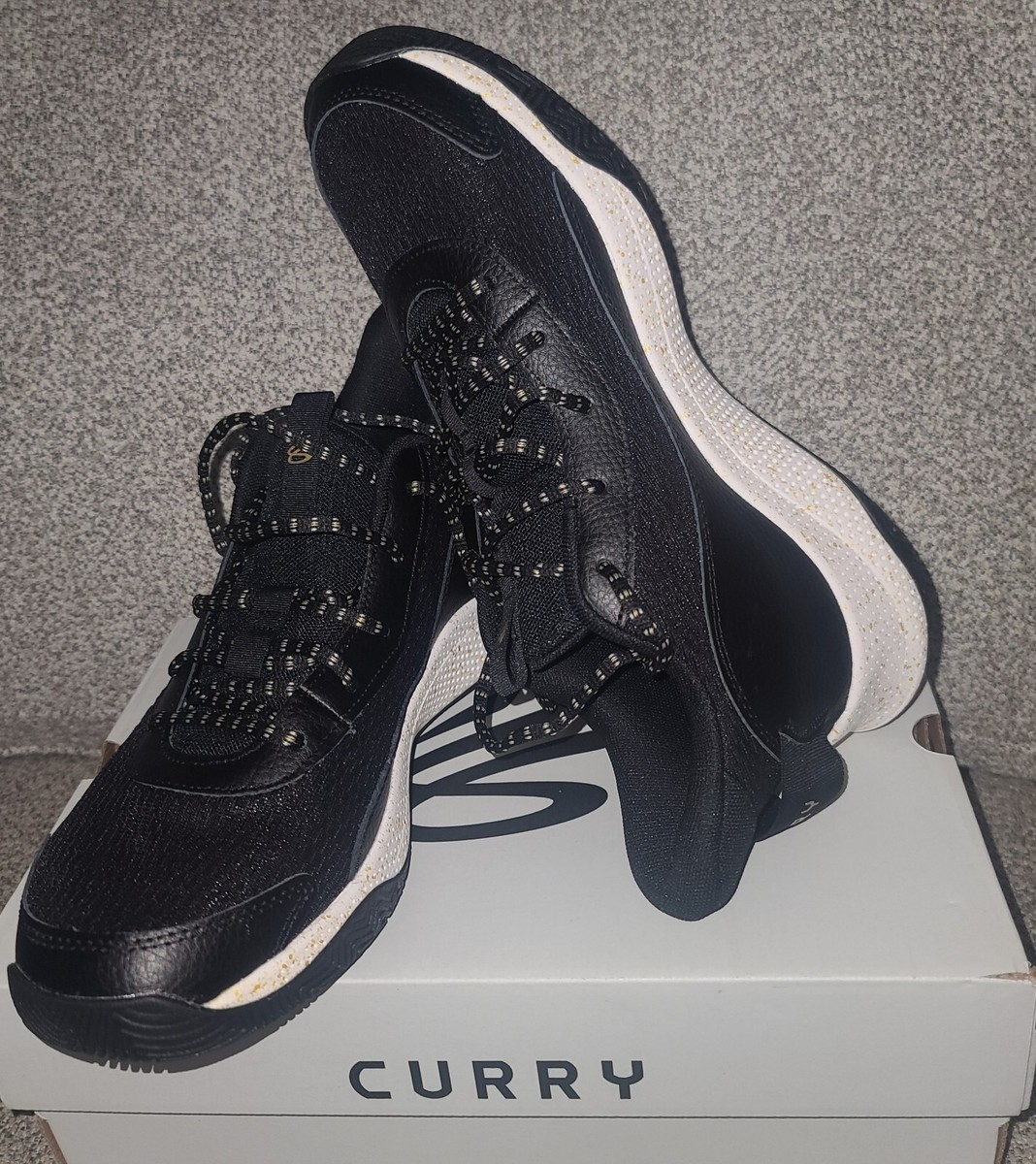 Under Armour Curry 3Z7 Shoes Mens 8.5 Black Gold Basketball