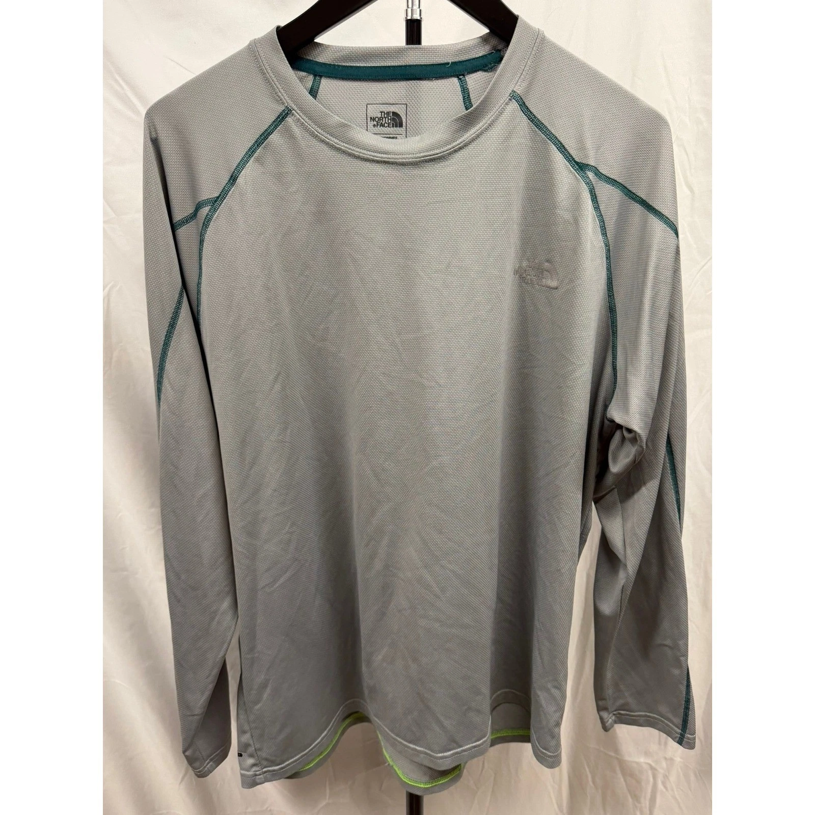 The North Face Men's Flashdry Voltage Crew Long Sleeve Performance Tee Sz Large