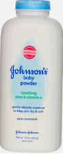 x3 Johnson's Baby Powder with Naturally Derived Cornstarch, Aloe Vitamin E for