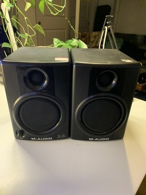PREOWNED M-AUDIO AV 40 POWERED STUDIOPHILE STEREO SPEAKER MONITORS SET PAIR