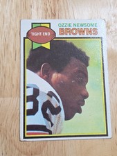 1979 Topps OZZIE NEWSOME Rookie Card RC #308 Cleveland Browns. rookie card picture