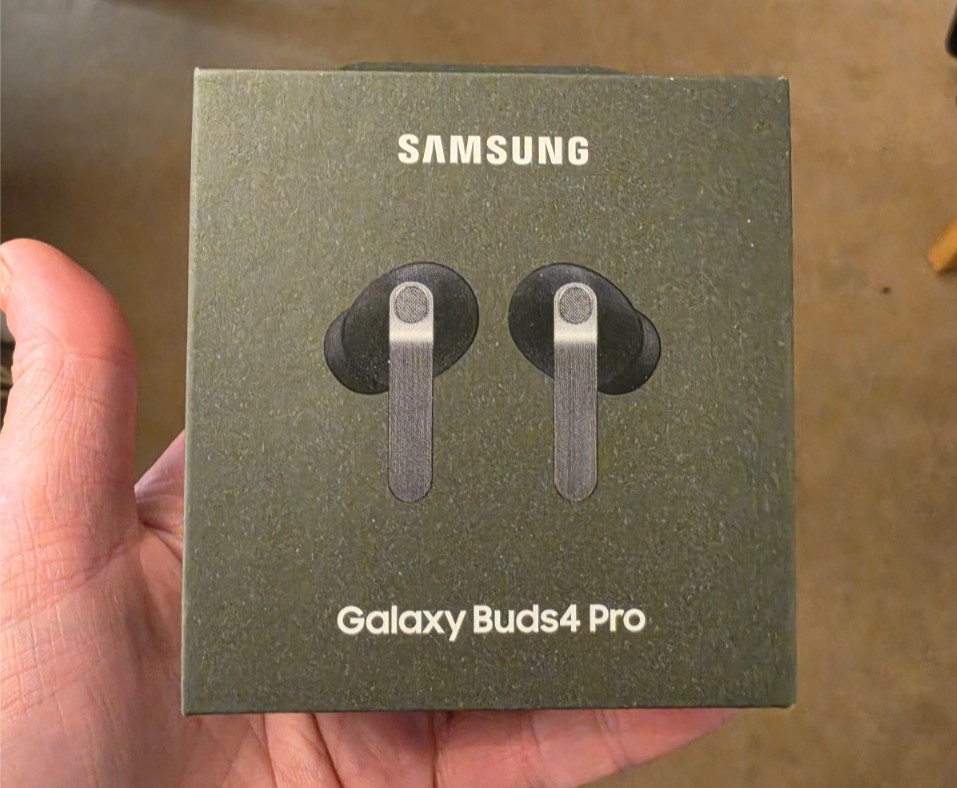 Genuine Official Samsung Galaxy Buds 4 Pro Black - (Brand New and Sealed)