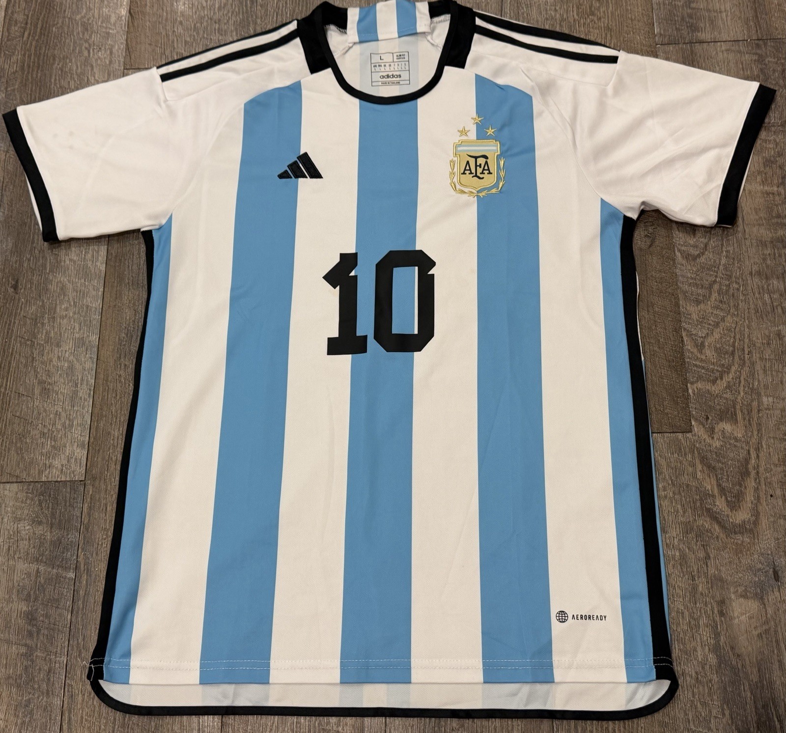 Adidas FIFA World Cup 2022 Argentina Lionel Messi Jersey size Large Aeroready
