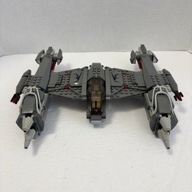 LEGO Star Wars: Magna Guard Starfighter (7673) with One Magna Guard Minifigure