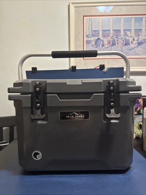 Adventuridge Peak Series Cooler Roadie 20 Ice Cooler Gray Retired