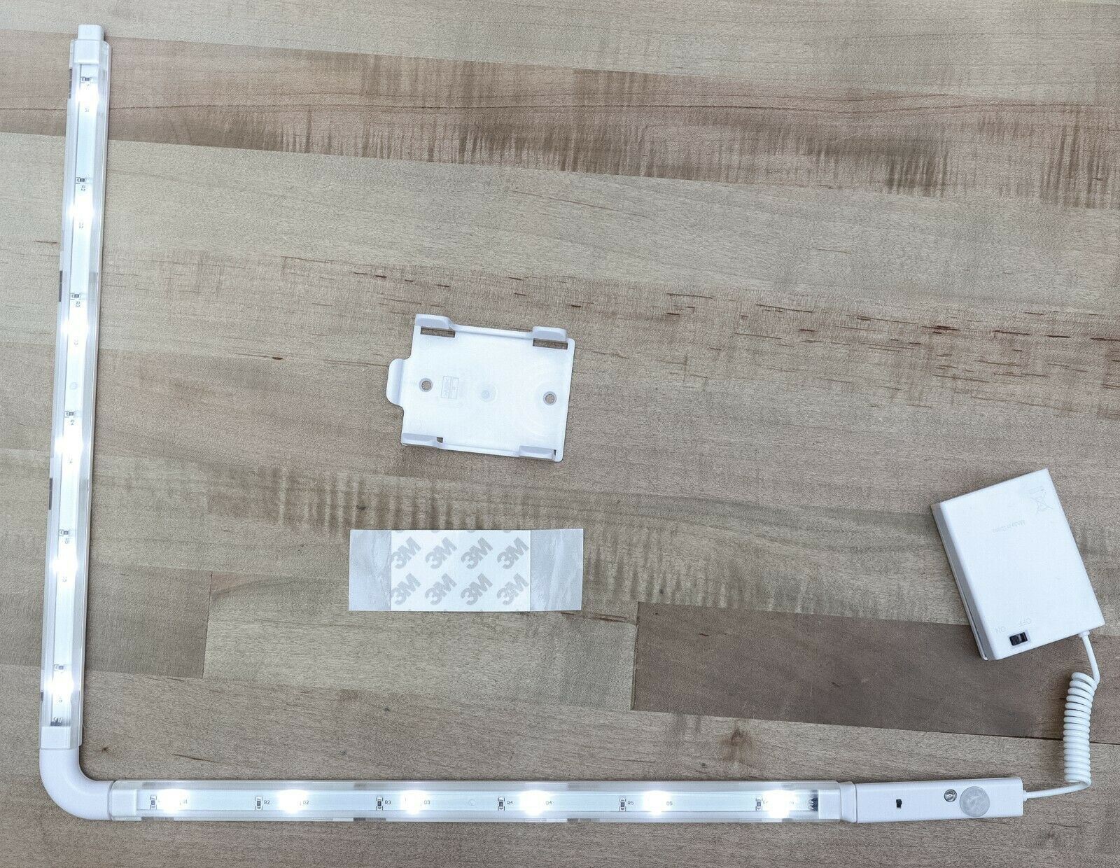 Novel Brands ULMC12/6 Underlight Wireless Motion Activated Accent