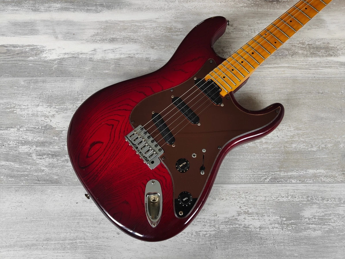 1990 s Levinson Blade RH 4 Stratocaster w Bartolini s Trans Red