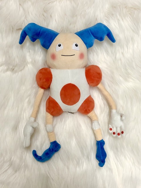 detective pikachu stuffed toy