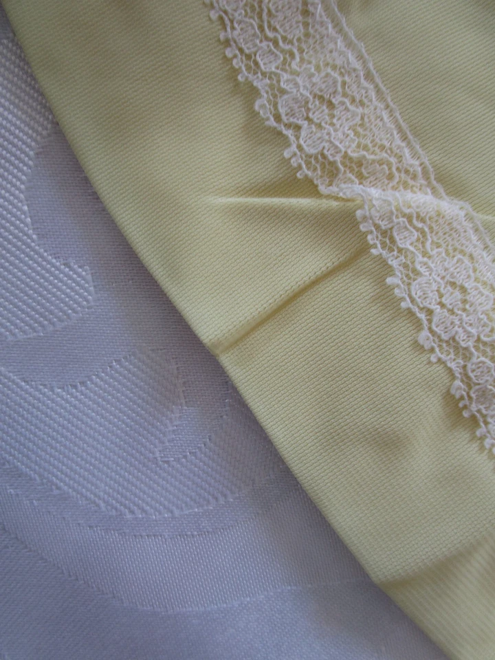 Vintage BABY DRESS, 0-3M, Yellow NYLON TRICOT, WHITE Lace 50’s-60’s, DOLL DRESS - Image 4 of 4