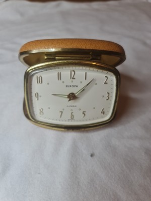 Europa Vintage Reisewecker 2 Jewels hellbraunes Lederetui Germany.Ersatzteile oder Re