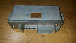 0265100037 Steuergerät ABS 443907379c Audi 100 DE35287-39