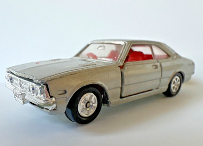 Tomica #89 Toyota Corona 2000GT Diecast Made in Japan Tomy vintage 1970s