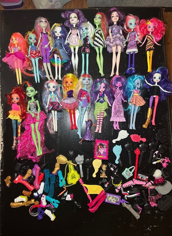 Monster High and my little pony equestria Doll Lot Of 19 Dolls plus accessories 