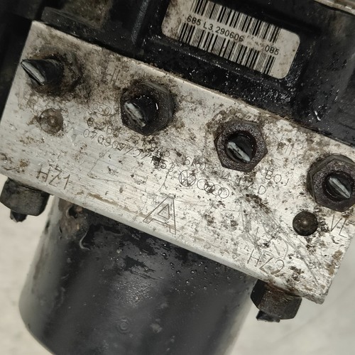 2010 SKODA FABIA 1.4 TDI 5DR ABS PUMP & CONTROL MODULE 6R0614117D 0265231945 - Picture 4 of 5