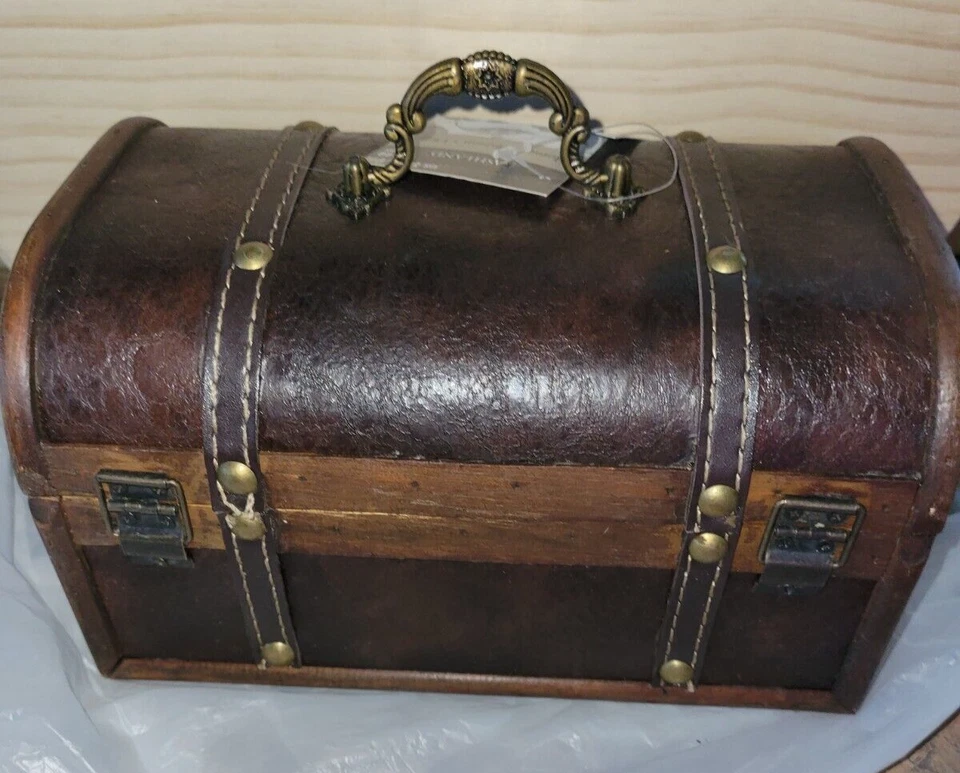Ashland Collection Brown Wood & Brown Rustic Faux Leather Trunk w/ Brass Accents - Image 3 of 4