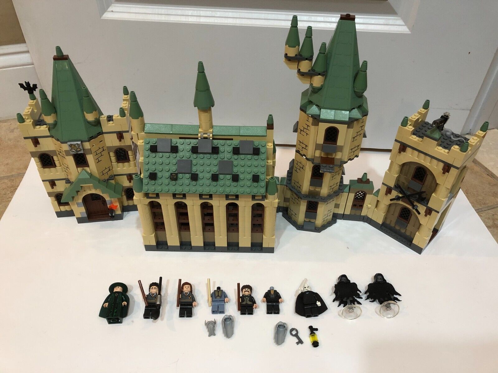 LEGO Harry Potter Hogwarts Castle #4842 No Box or Instructions Please Read