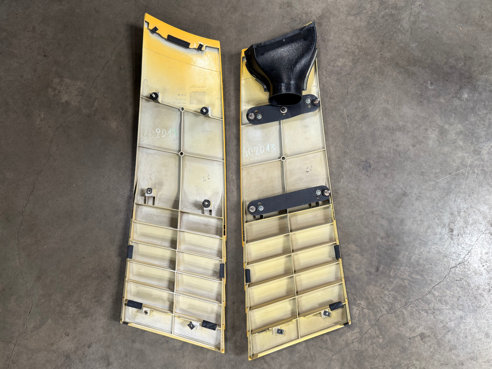 2004 Lamborghini Gallardo Quarter Panel Upper Vent Right and Left Yellow