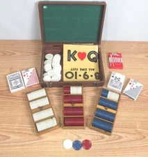 LOWE POKER CHIPS VINTAGE WITH CARDS AND TRIPOLY MAT & CASE