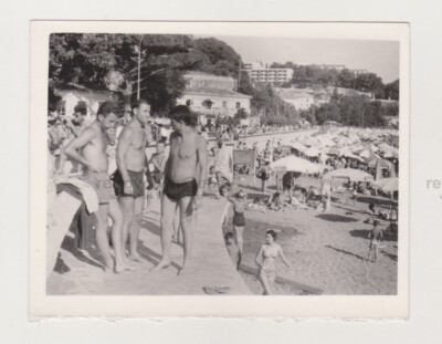 Affectionate Handsome Young Men Shirtless Attractive Males Beach Torso