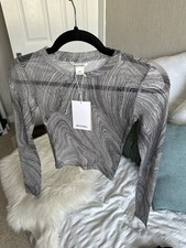Monki Grey Wavy Mesh Top 2XS