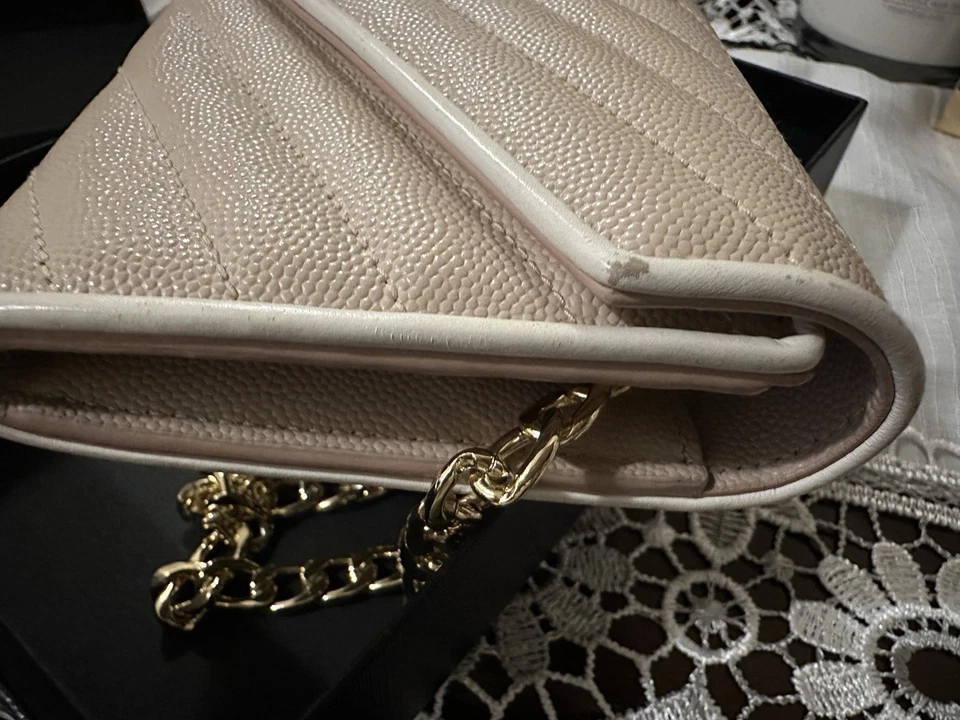 Bolso Bandolera Saint Laurent Sobre Rosa Rosa - Auténtico, Arañazos Menores Foto 3 de 4