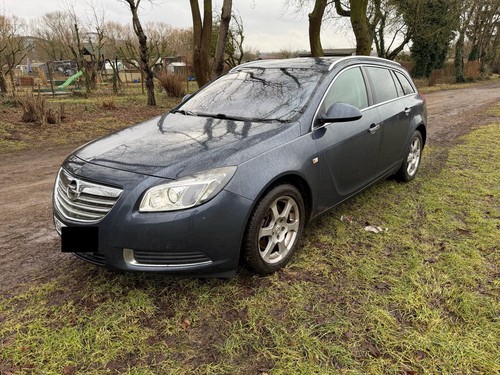 Opel Insignia A 2.0 CDTI Sport-Tourer TÜV 09/27 Viele Neu Teile