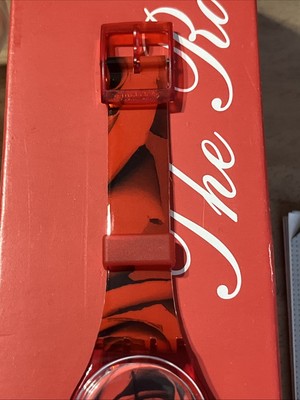1998 The Rose Swatch Watch GR136 Vtg Red Special Edition  display picture 3