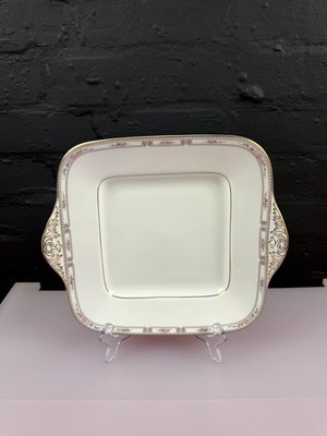 Wedgwood Colchester quadratischer Kuchen-/Brotteller mit Ohren 27,5 cm breit