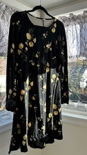 Old Navy Black Floral Long Sleeve Dress – Size M