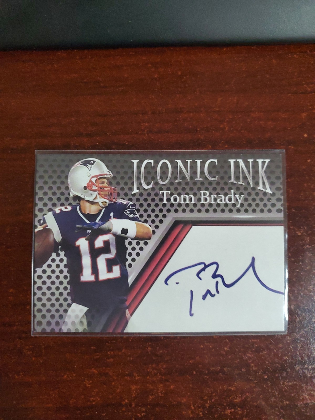 2018 Iconic Ink Tom Brady Patriots Facsimle Auto Card view 1