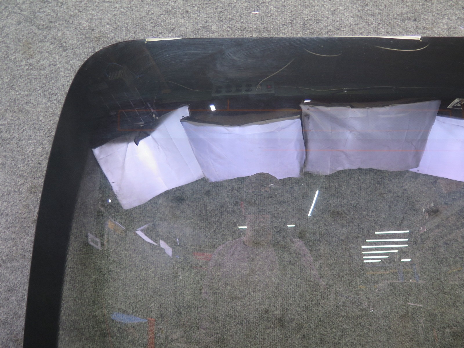 2006-2012 BENTLEY FLYING SPUR REAR HEATED WINDSHIELD WINDOW GLASS
