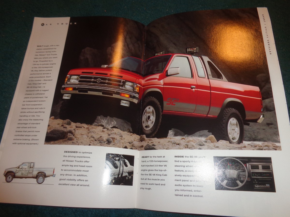 1992 NISSAN FULL-LINE SALES BROCHURE / CATALOG / ORIG DEALER ITEM