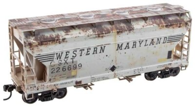 Micro Trains HO Scale ~ CSX #226699 ~ Weathered ACF 2-Bay Covered Hopper ~ Kit