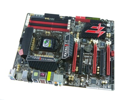 Asrock Fatal1ty Z77 Professional: Detaillierte Fotos des Ivy-Bridge