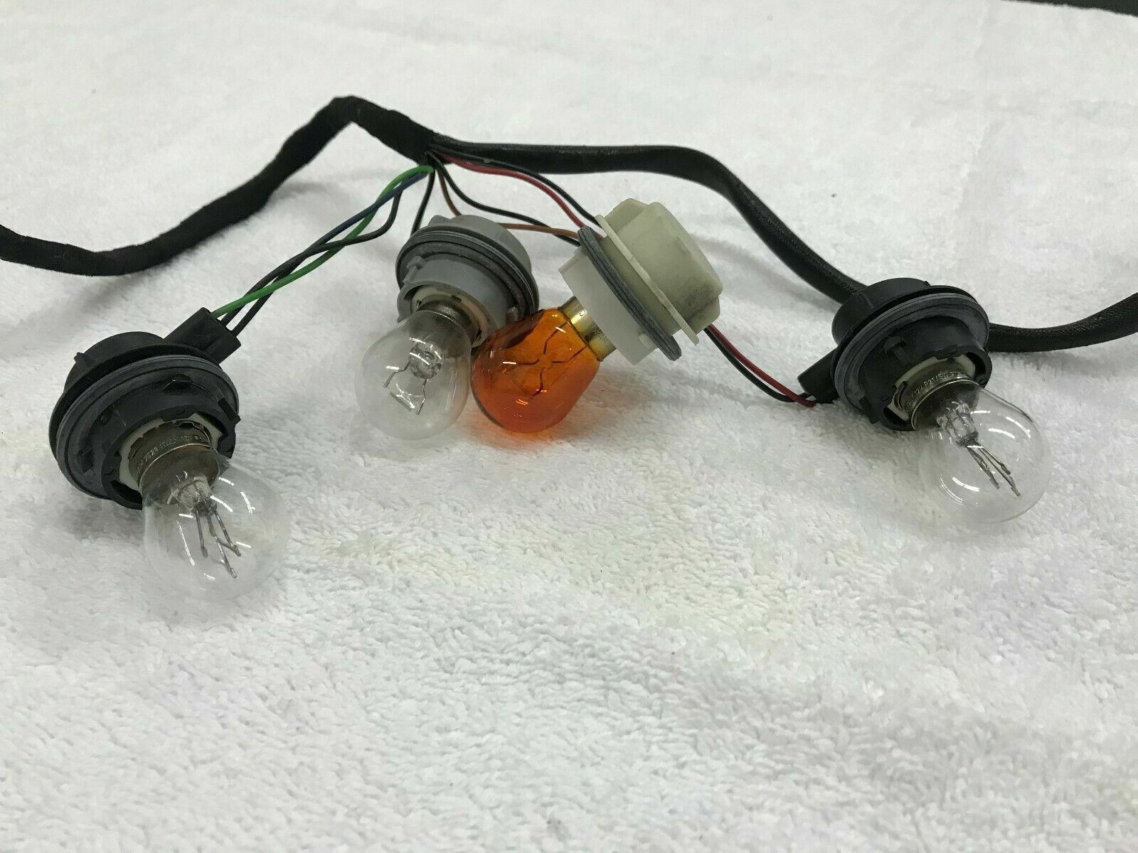 LAMBORGHINI GALLARDO REAR RIGHT PASSENGER TAIL LIGHT WIRE HARNESS OEM 400945096