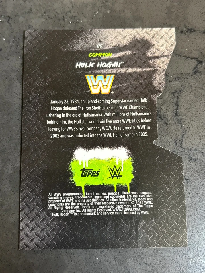 Hulk Hogan 2014 Topps Chrome WWE #05 Die-Cut /99 - Image 2 of 2