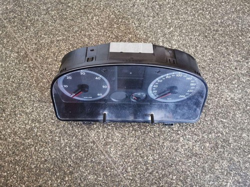 VW CADDY III Furgon 2KA, 2KH, 2CA, 2CH Kombiinstrument 2K0920840E 1.90 33858052