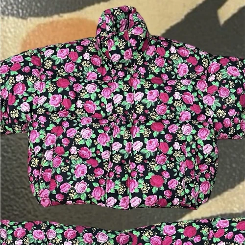 Balenciaga Demna rosa floreale cropped puffer jacket nuovo con etichette DS taglia 6 US 36 FR