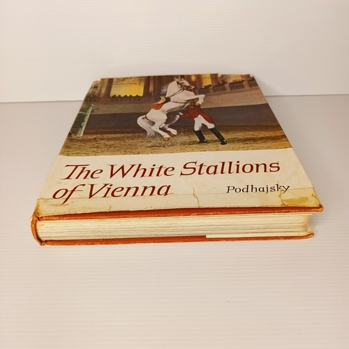 The White Stallions of Vienna by Alois Podhajsky... - Bild 6 von 11