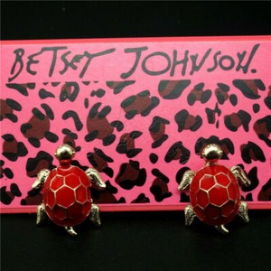 Authentic Cute Yellow Gold Plated Red Enamel Turtle Stud Earrings