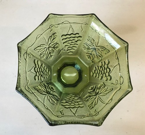 Vintage Anchor Hocking Avocado Green Candy Dish Lid 8-Sided Grapes Leaves Leaf - Picture 6 of 7