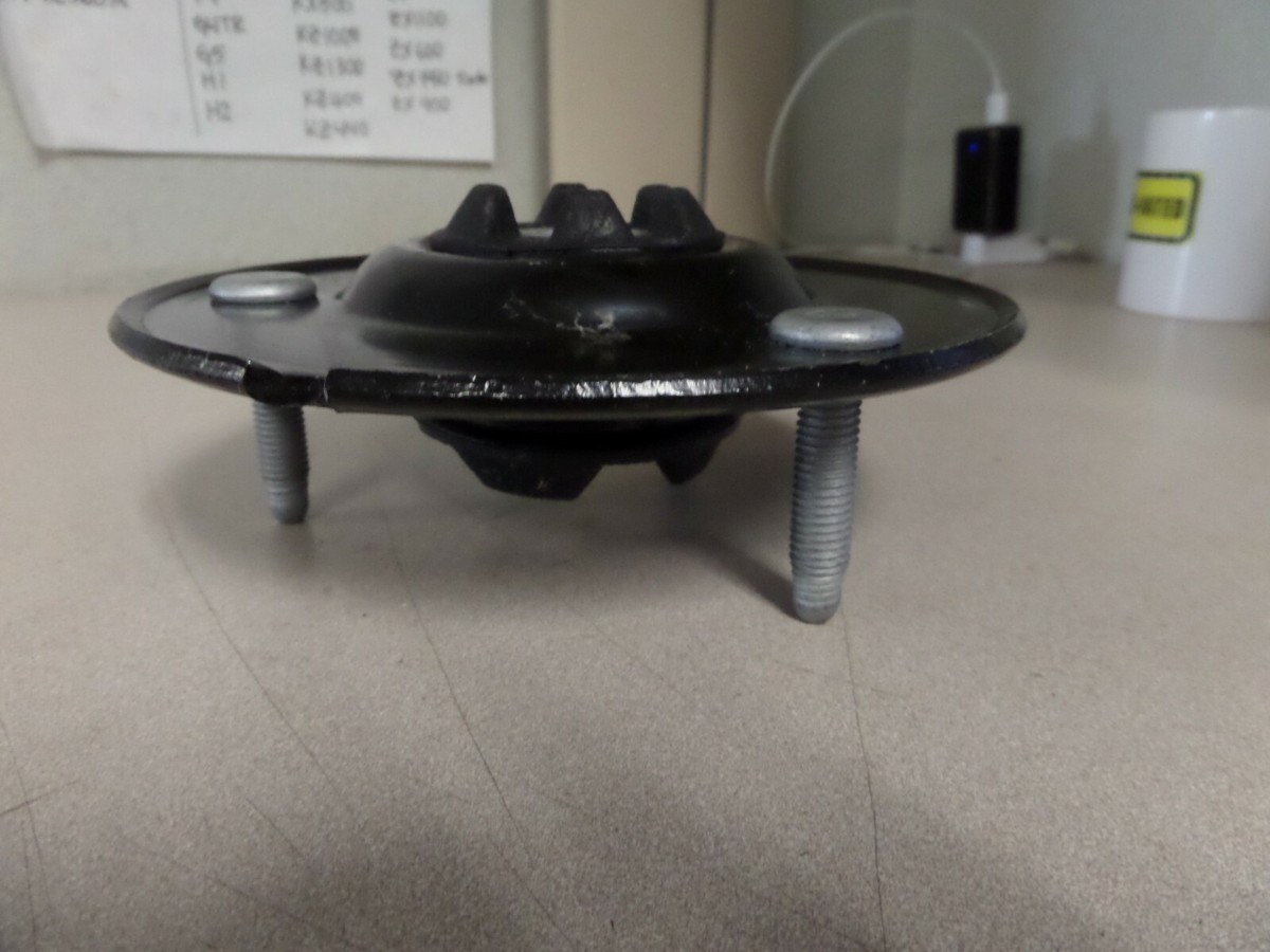 NOS GM Front Suspension Strut Mount 2015-2020 Chevrolet Escalade  