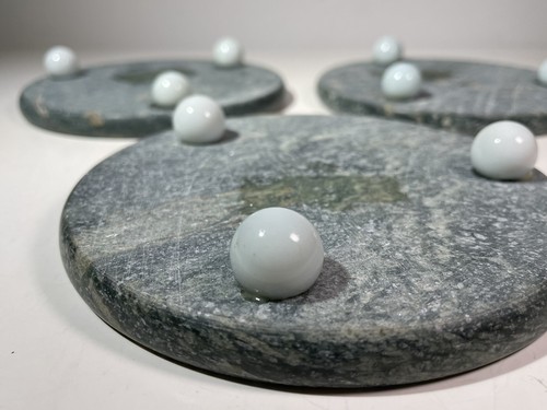 VTG Set of 3 Marbled Green White Round Stone 5" Coasters or Plant Pedestal Stand - Picture 23 of 24