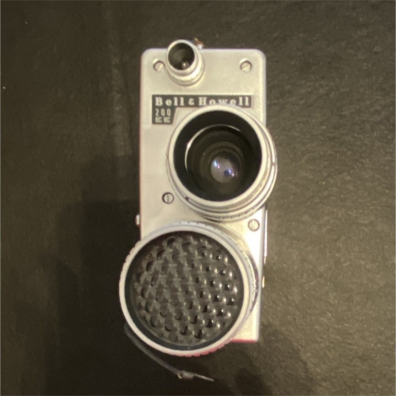 Bell & Howell 200 EE 16mm Non-Reflex Movie Camera Manual Focus Silver/Black