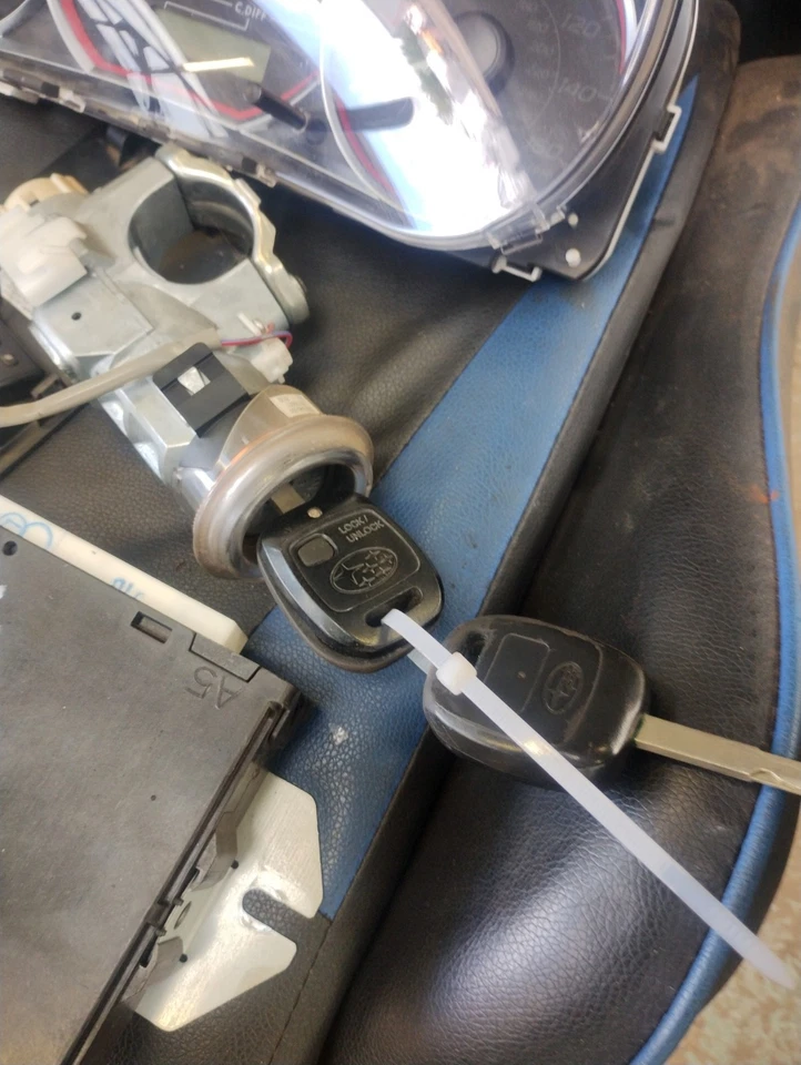 KIT SUBARU IMPREZA HATCHBACK STI ECU Y PANEL DE TABLERO ESTILO DEFI 2009-2011 PPP Foto 3 de 4