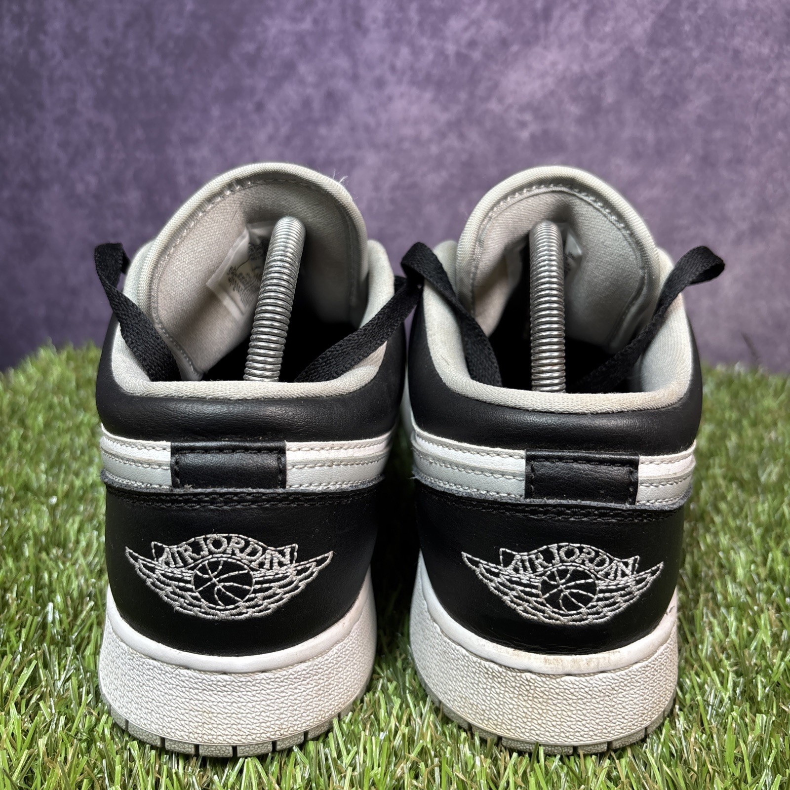 Nike Jordan 1 Low Retro Light Smoke Grey Trainers - Black Sole/Laces Size 6 image 5