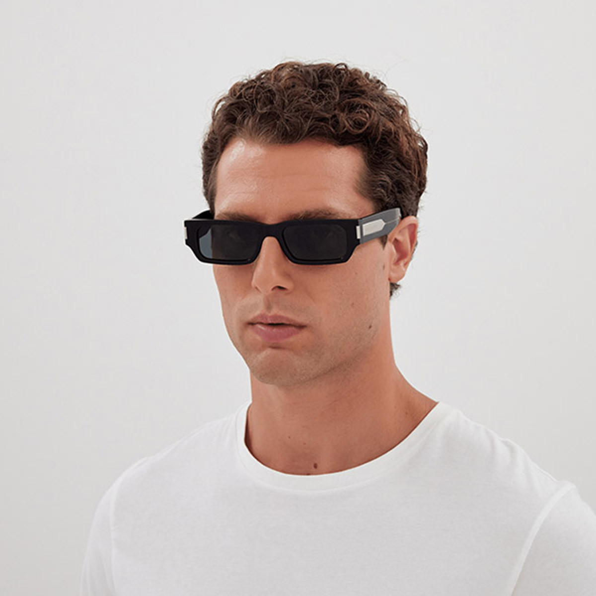 SAINT LAURENT サングラス　黒　SL660 Saint Laurent™ SL 660 Rectangle Sunglasses | EyeOns.com